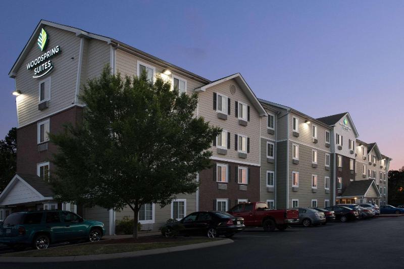 WoodSpring Suites Murfreesboro - image 5