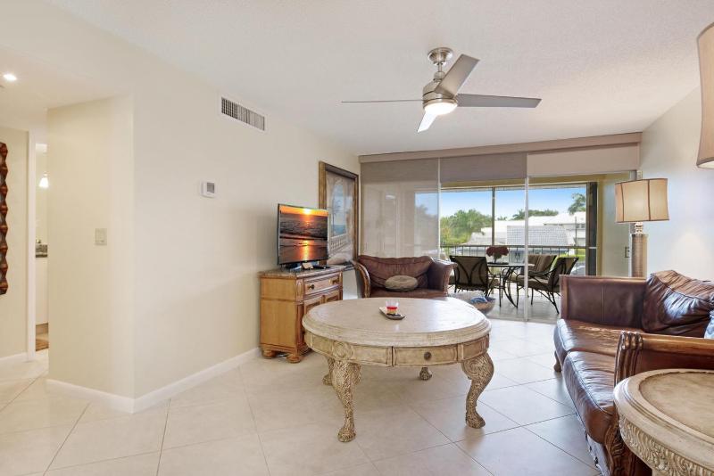 Olde Naples Condo #811 - image 5