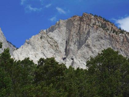 Cliffside House - 3 Bedroom Near Mt Princeton Hot Springs Home - image 5