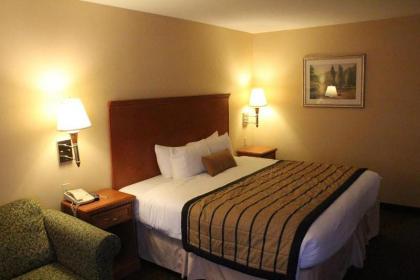 Coratel Inn & Suites New Braunfels - image 11