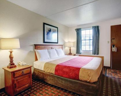 Rodeway Inn New Braunfels - image 14