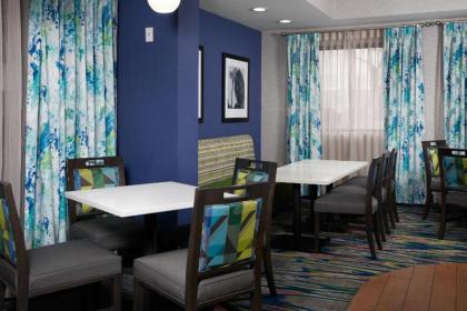 Hampton Inn Niagara Falls - image 8