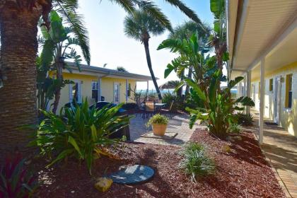 A Beach Retreat on Casey Key - image 2