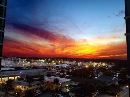 Amazing Views from this 2nd Floor King Suite - image 8