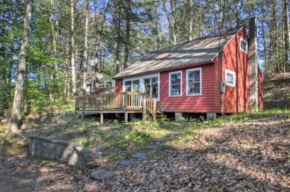 Cozy Northwood Lake Cabin on Secluded Beach!