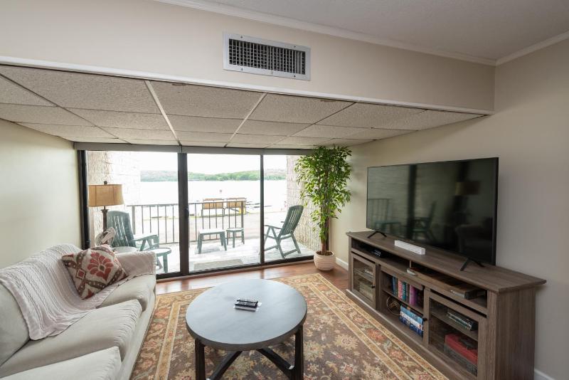 102B - One Bedroom Lakefront Condo with Fireplace & Free WIFI! - image 3