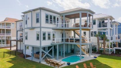 Duneside Rendezvous Luxury Tidal Creek View Home with Private Pool and Pool heating option