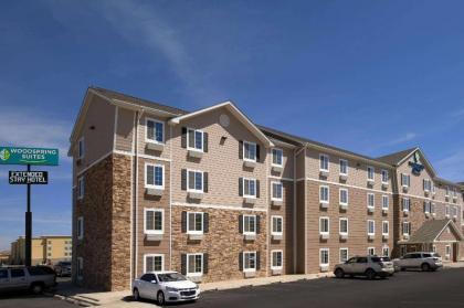 WoodSpring Suites Odessa - image 7