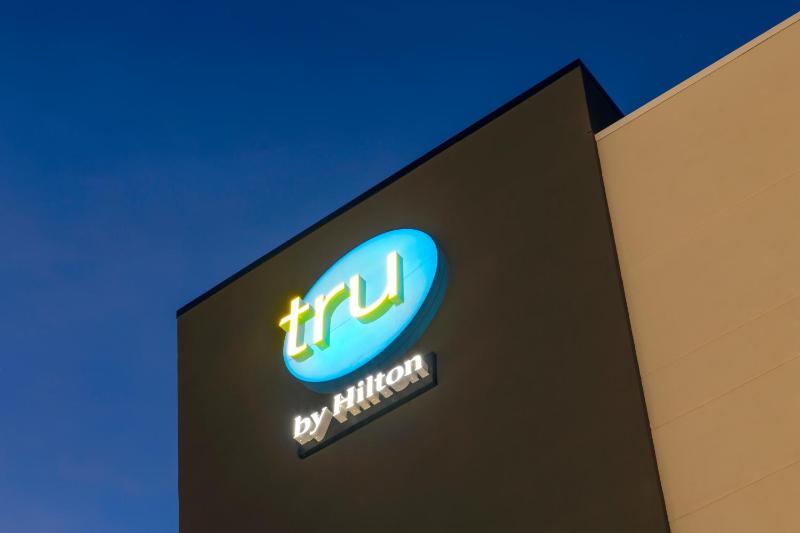 Tru By Hilton Omaha I 80 At 72Nd Street Ne - image 5