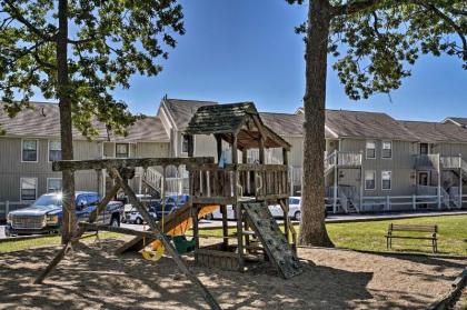 Osage Beach Condo with Pools and Boat Dock Access - image 9