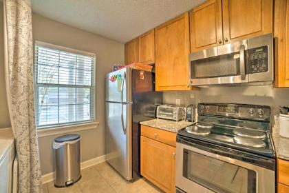 Contemporary Oxford Condo - Walk to Ole Miss! - image 8