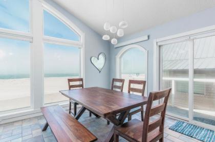 The Beach House! Fantastic Oceanfront Location Gated Community - image 4