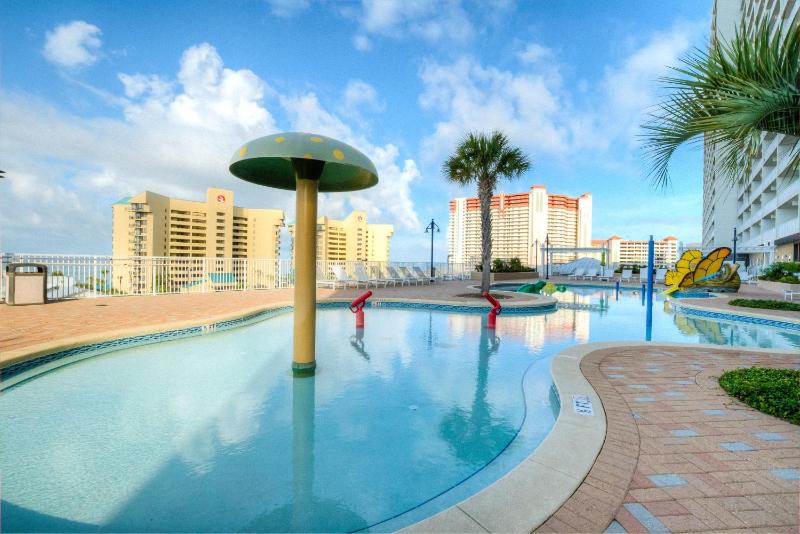 3 BD Laketown Wharf 1038- Best Amenities - image 7