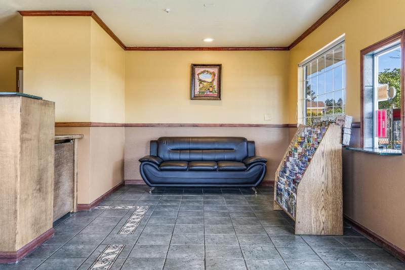 Americas Best Value Inn - Petaluma - main image