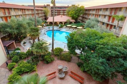 Embassy Suites Phoenix Airport at 24th Street - image 12