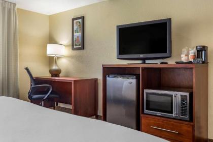 Comfort Inn & Suites Phoenix North / Deer Valley - image 14