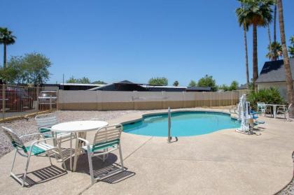 Days Inn by Wyndham Airport - Phoenix - image 16