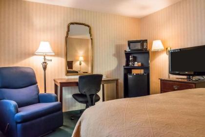 Quality Inn Pittsburgh Airport - image 13