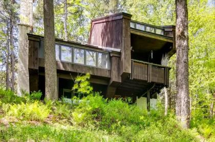 The Antler House an upscale private home located minutes from Amherst Lake - image 3