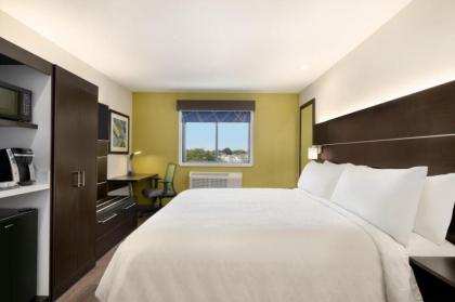 Holiday Inn Express - Jamaica - JFK AirTrain - NYC an IHG Hotel - image 8