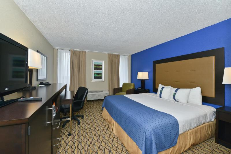 DoubleTree by Hilton Raleigh Midtown NC - image 5