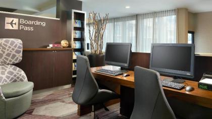 Courtyard by Marriott Raleigh Midtown - image 11