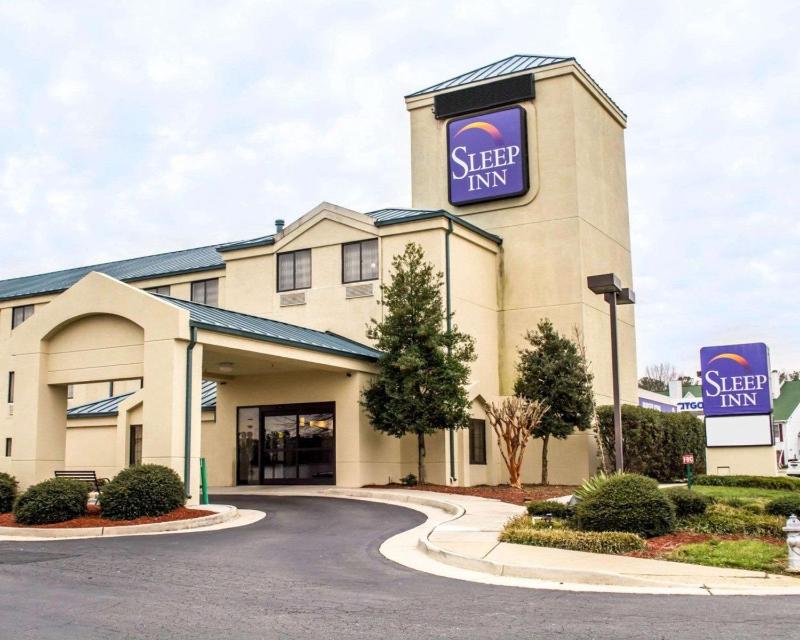 Sleep Inn Richmond South - image 5