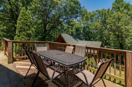 Amazing Premium Cabin HotTub Piano Near Shows Near Big Cedar Jacuzzi Tub - Great Getaway - image 7