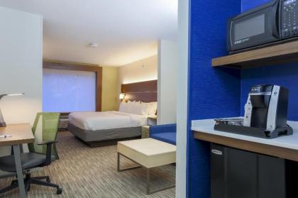 Holiday Inn Express Irondequoit an IHG Hotel - image 7