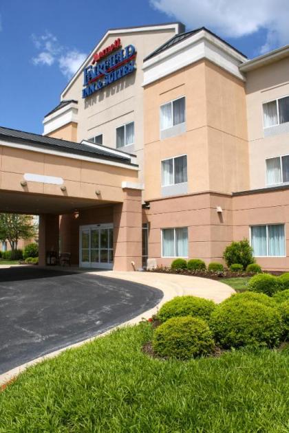 Fairfield Inn & Suites by Marriott Rogers - image 10