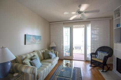 709 Ocean Cottage - One Bedroom House - image 6