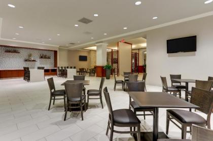 DoubleTree by Hilton St. Louis Forest Park - image 11