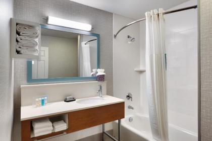 Hampton Inn & Suites Salt Lake City Airport - image 10