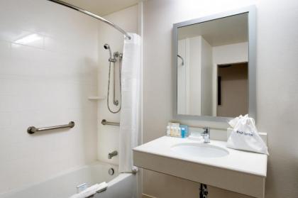 Hampton Inn Salt Lake City Central - image 12