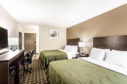 Quality Inn - image 15