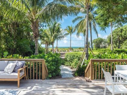 Captiva Charm - image 13