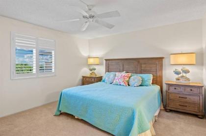 Stunning Beachfront Sanctuary at Sanibel Surfside - image 2