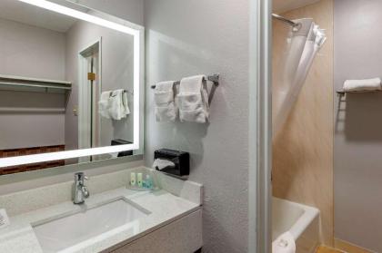 Quality Inn Santa Fe - image 19