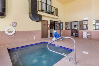 Comfort Inn Santa Fe - image 13