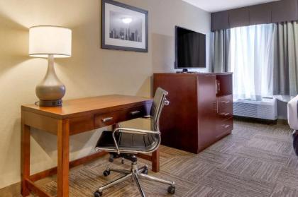 Comfort Inn & Suites SeaTac - image 14