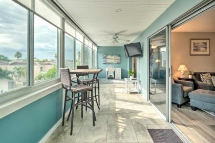 Resort-Style Siesta Key Condo Walk to Beach! - image 7