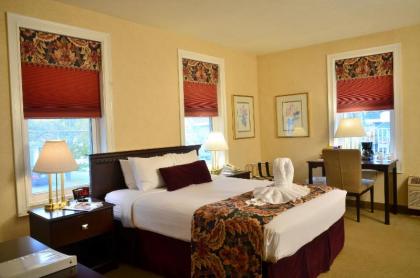 Skaneateles Suites Boutique Hotel - image 3