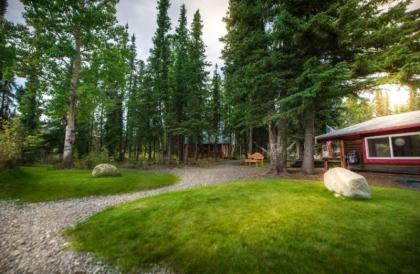 A Cabin by the Pond - image 10