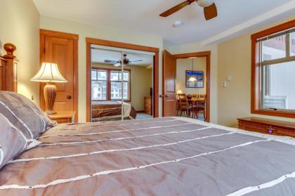 Eagle Springs East 302: Boxelder Suite - image 7