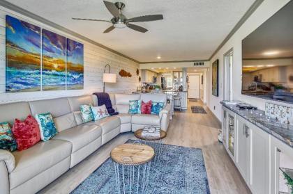 Land's End #202 building 10 - BEACHFRONT / FULLY REMODELED!! - image 9