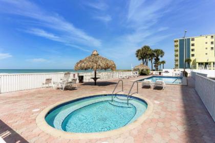 Sea Breeze 401 NEW! Amazing Beach Front/Walk to John's Pass! - image 11