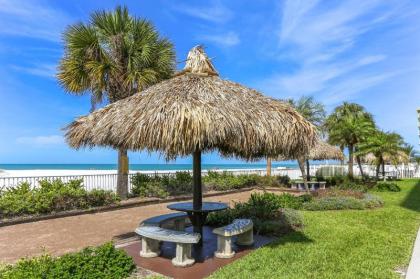 Sea Breeze 401 NEW! Amazing Beach Front/Walk to John's Pass! - image 14