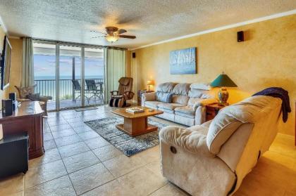 La Contessa - Luxurious updated beach front beauty! - image 2