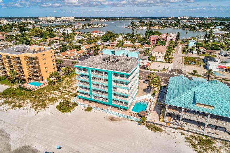 Arena De Madeira -Beach Front-Pool-Walk to John's Pass- 1 - image 6