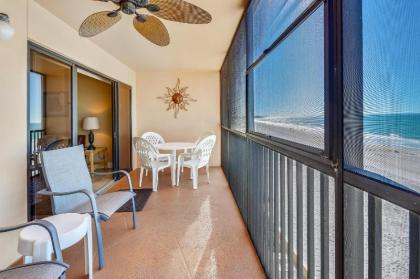 Villa Madeira 405 Updated beach front walk to Johns Pass - image 3